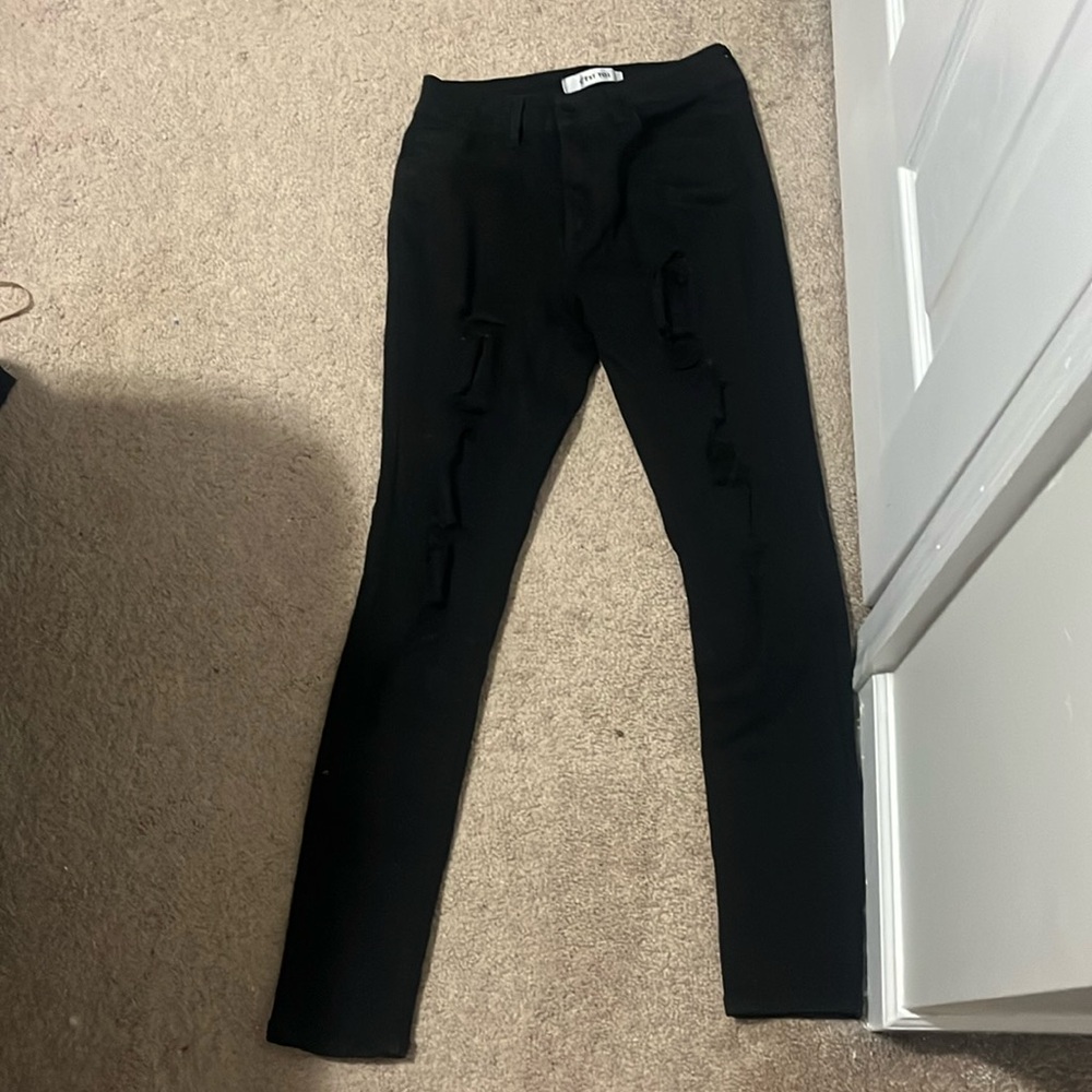 Black Ripped Skinny Jeans